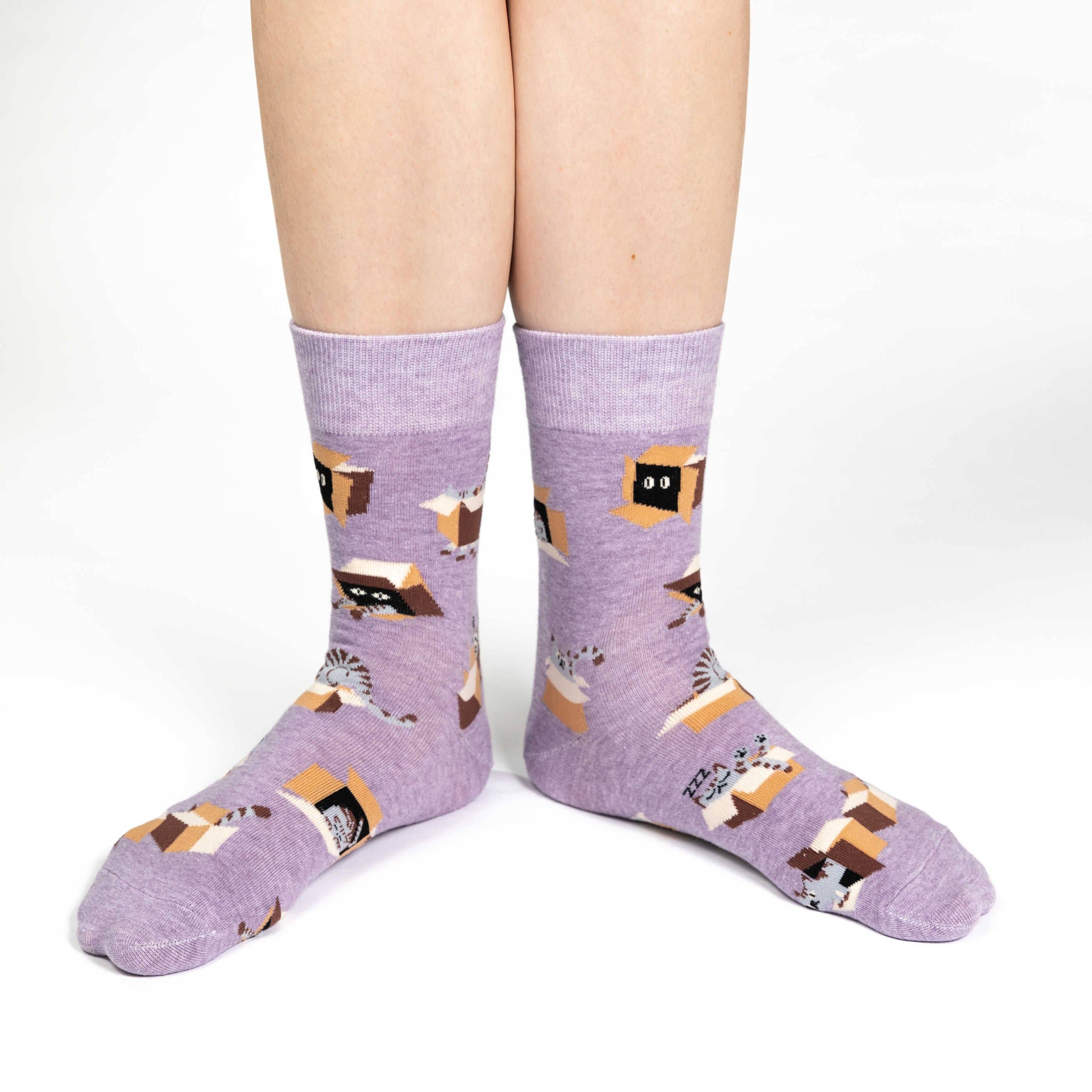 Women's Cat in a Box Socks: Shoe Size 5-9