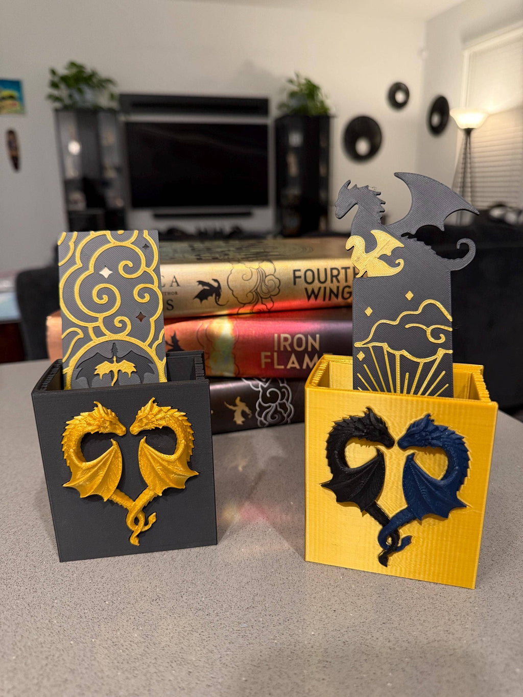Dragon Heart Bookmark Holder | Bookmarks | Fantasy |: Gold / Black