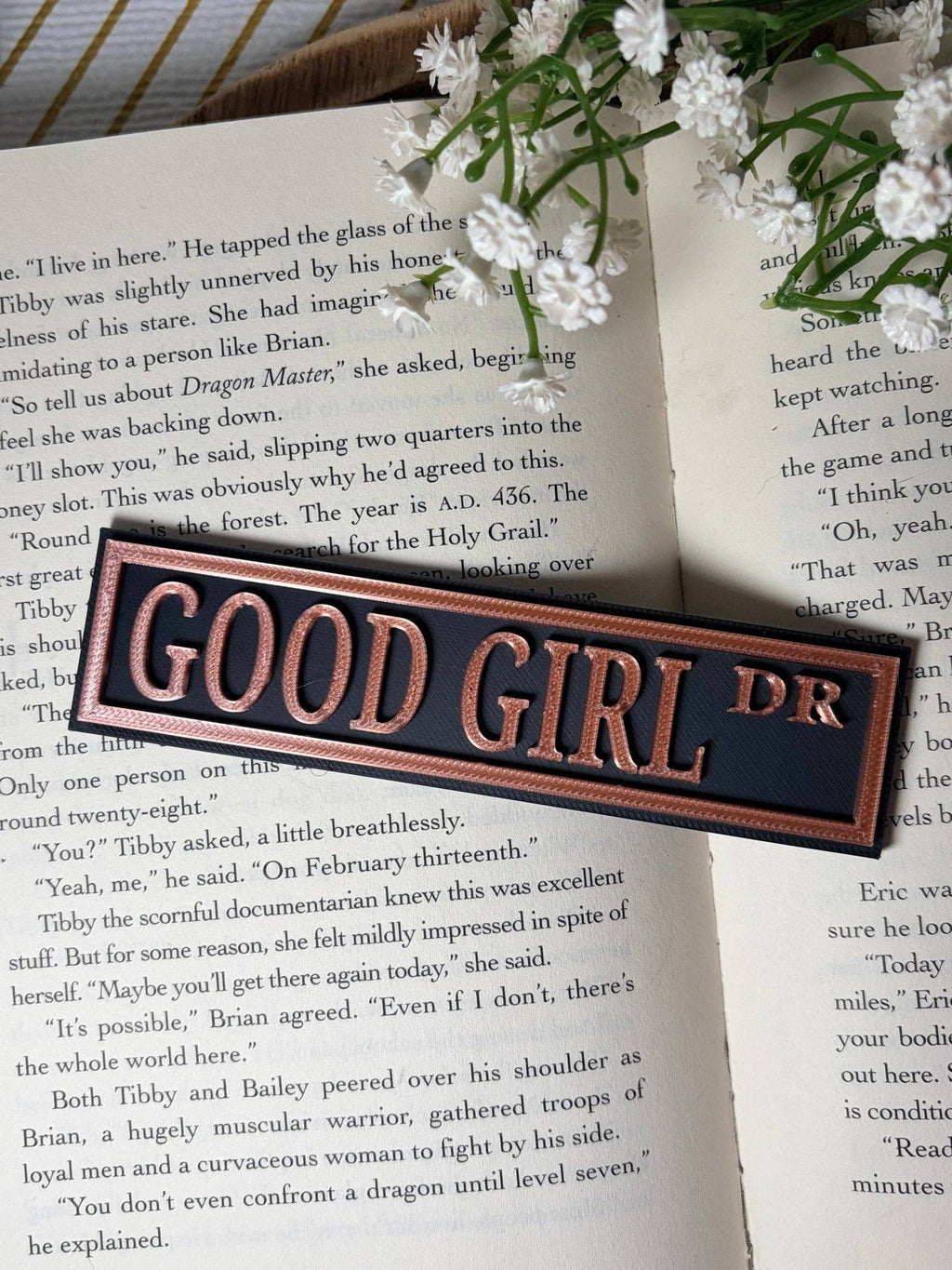 3d Printed Shelf Sign - Good Girl DR: Add Stand