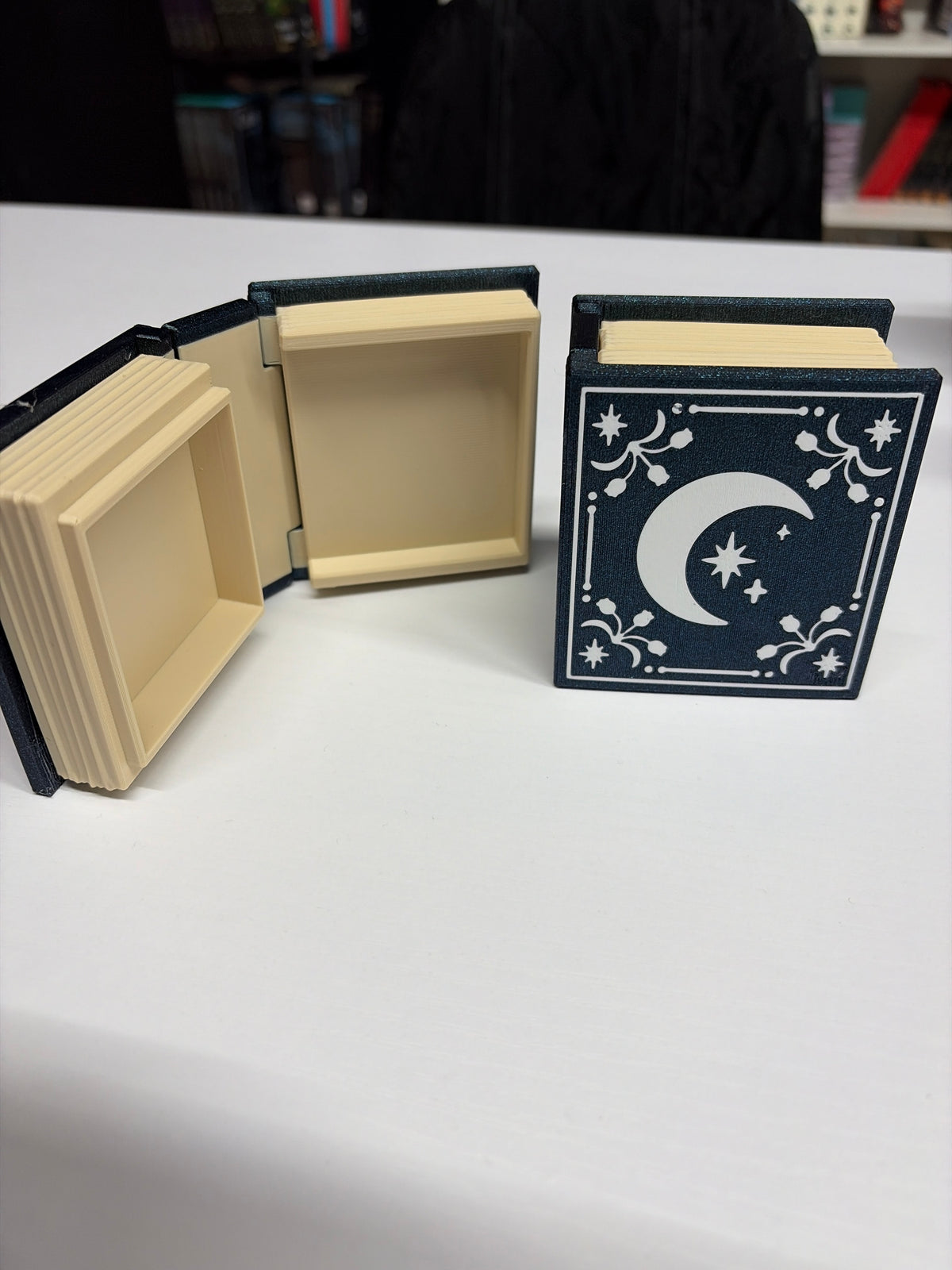 3D book container