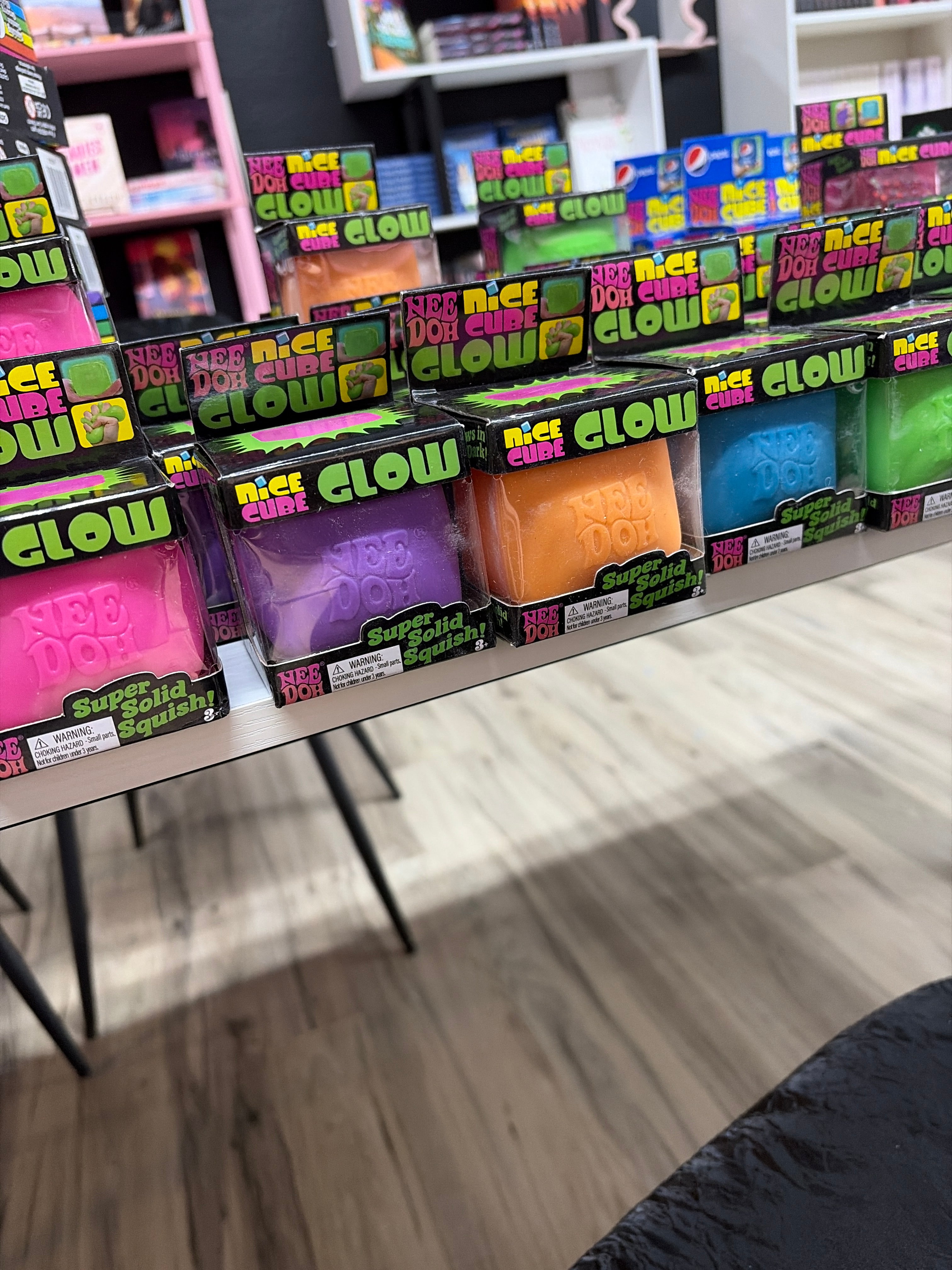 Needoh nice cube GLOW
