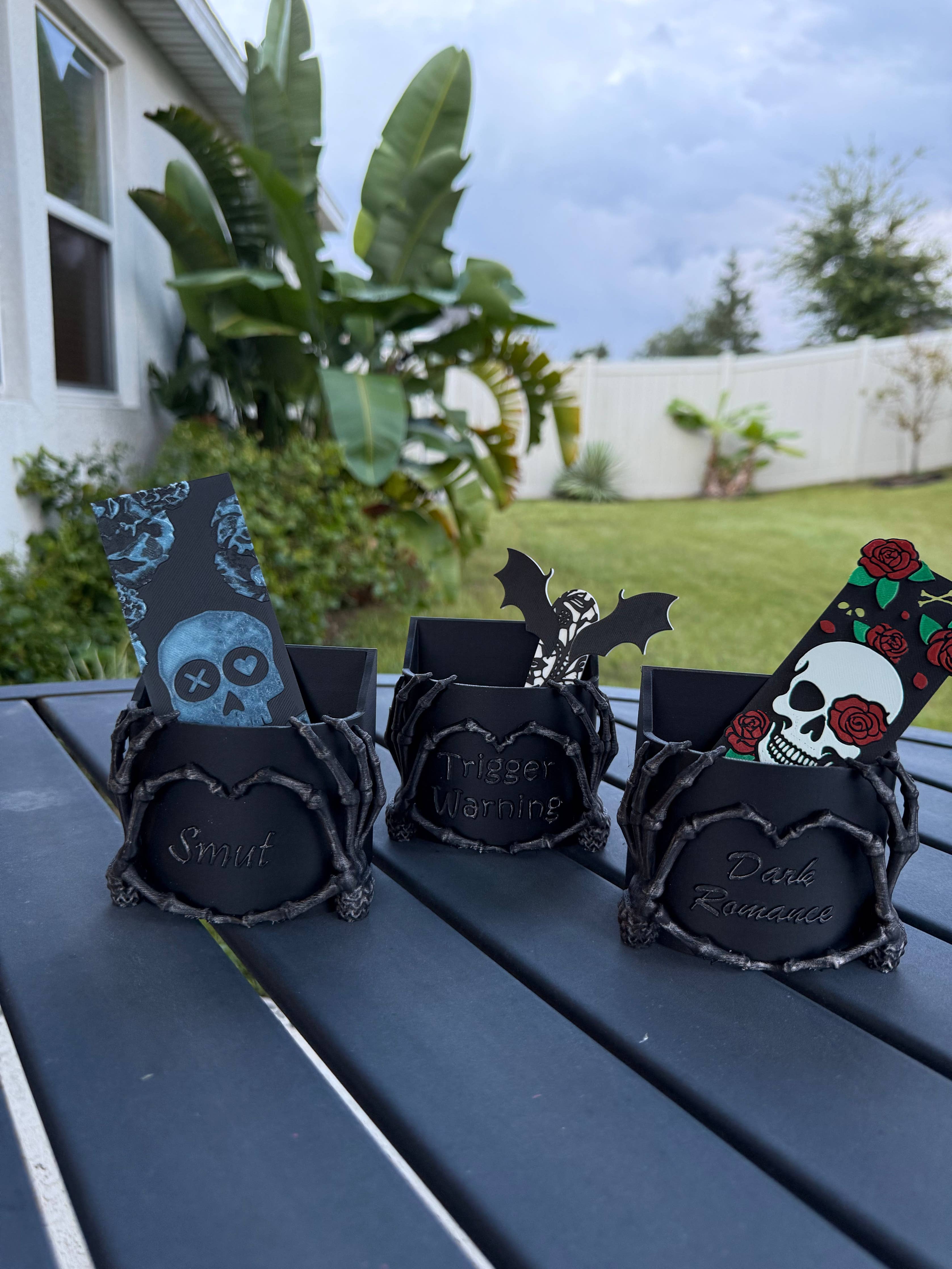 Skeleton Hands Bookmark Holder | Bookshelf Decor: Matte Black with Pewter Finish / Dark Romance
