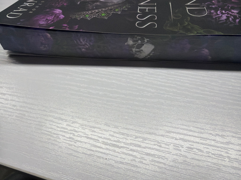 Bound by Darkness: Deluxe Edge)