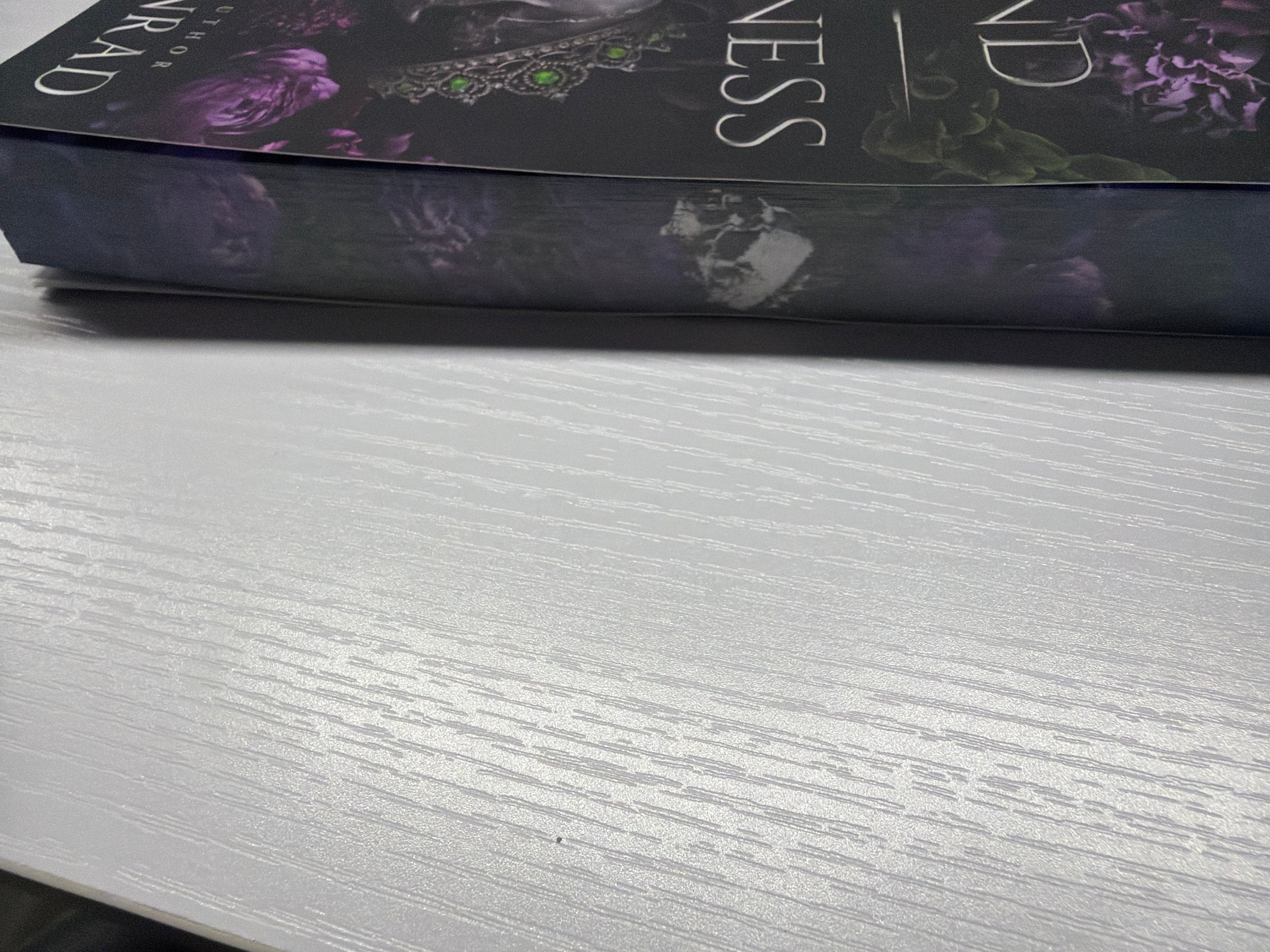 Bound by Darkness: Deluxe Edge)