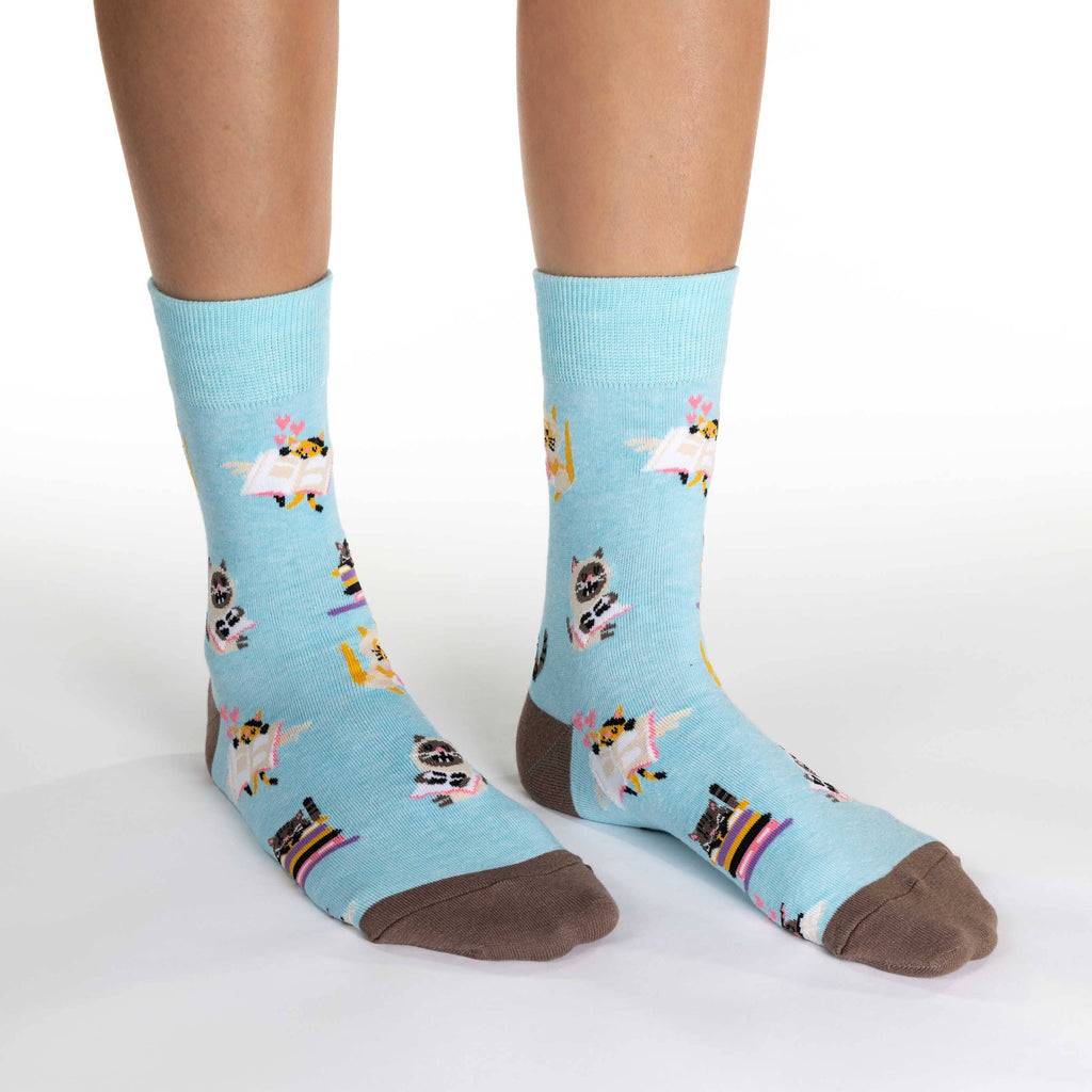 Women's Reading Cats Socks: Shoe Size 5-9
