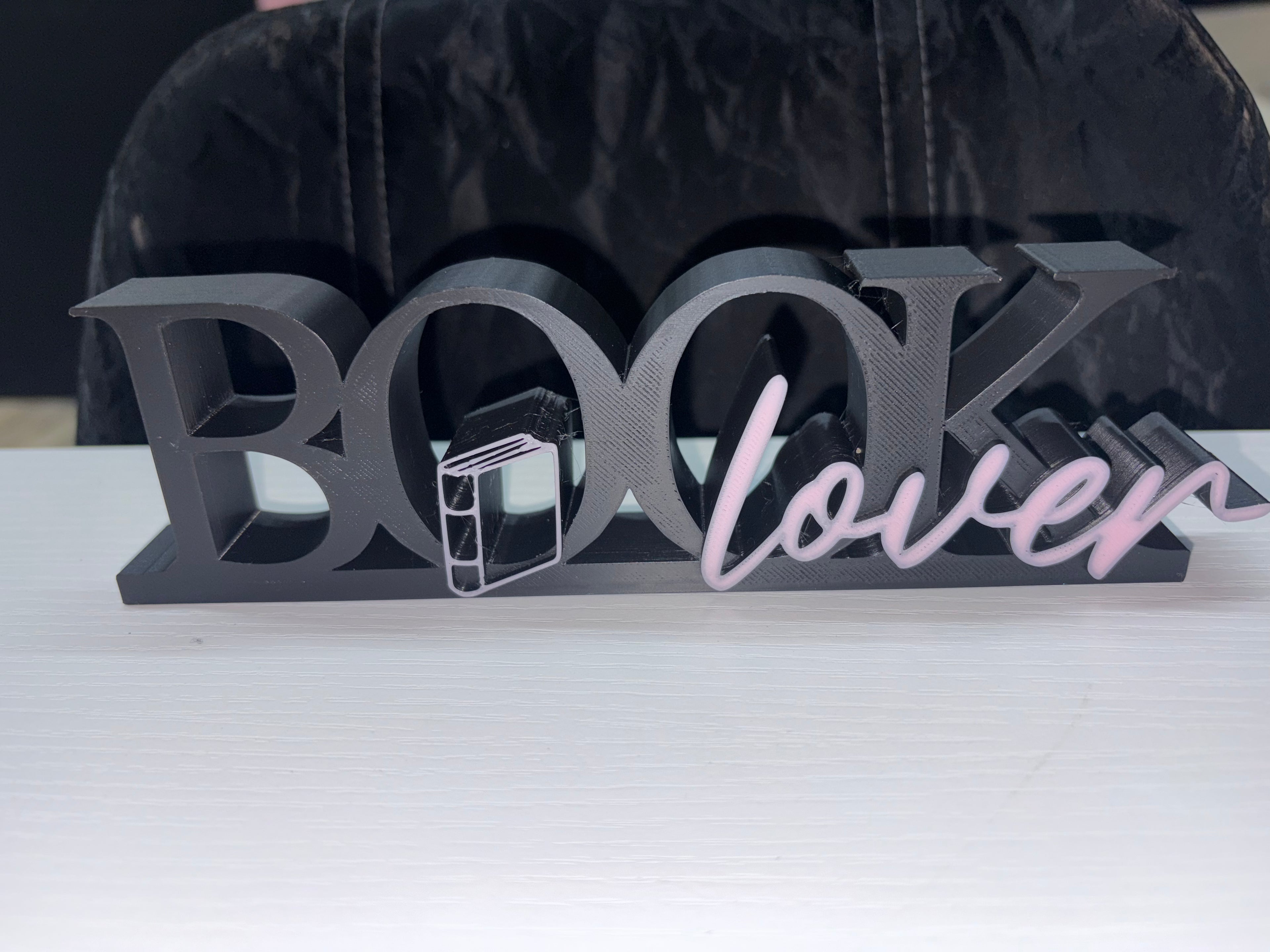 Lg. Book Lover 3D Bookshelf sitter