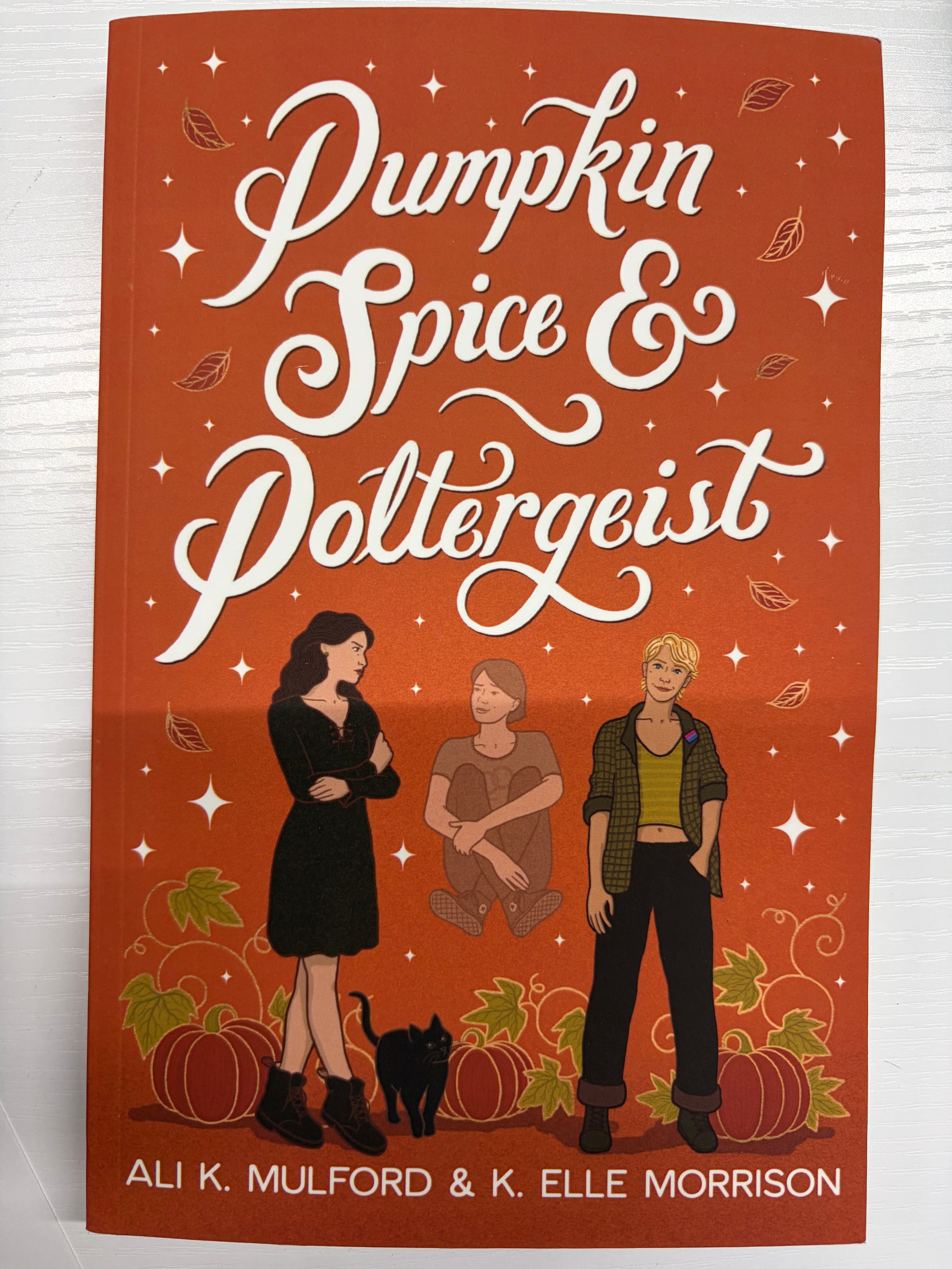 Pumpkin Spice & Poltergeist (Maple Hollow Book 1)