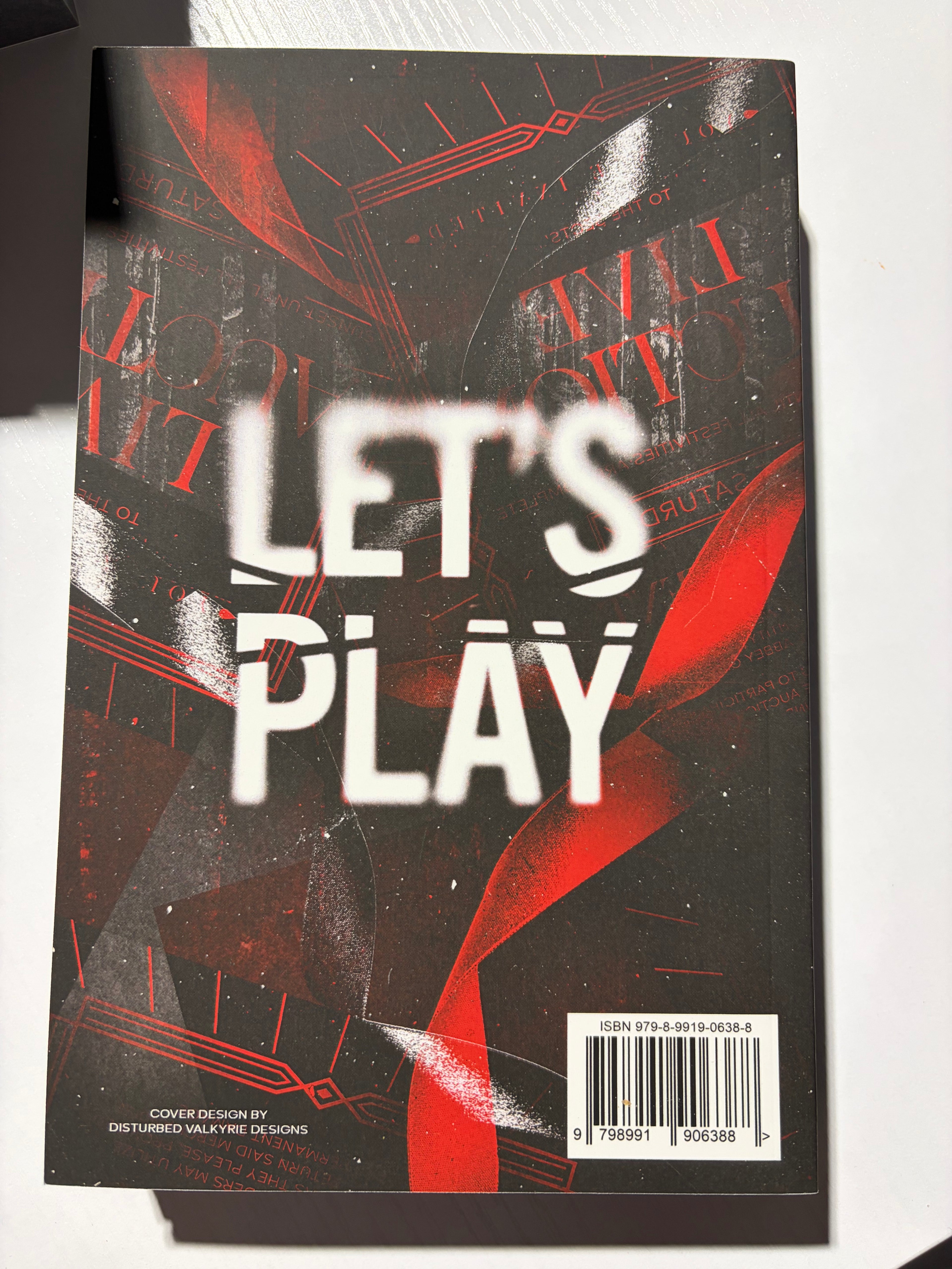 Simon Says *SE - black pages, signed, with art*