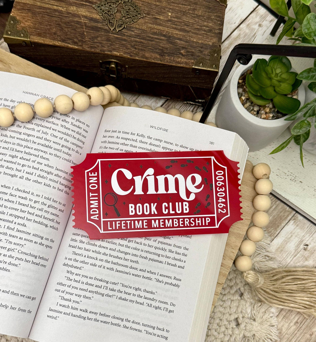 Thriller & Crime Bookshelf Decor with Reading Tickets