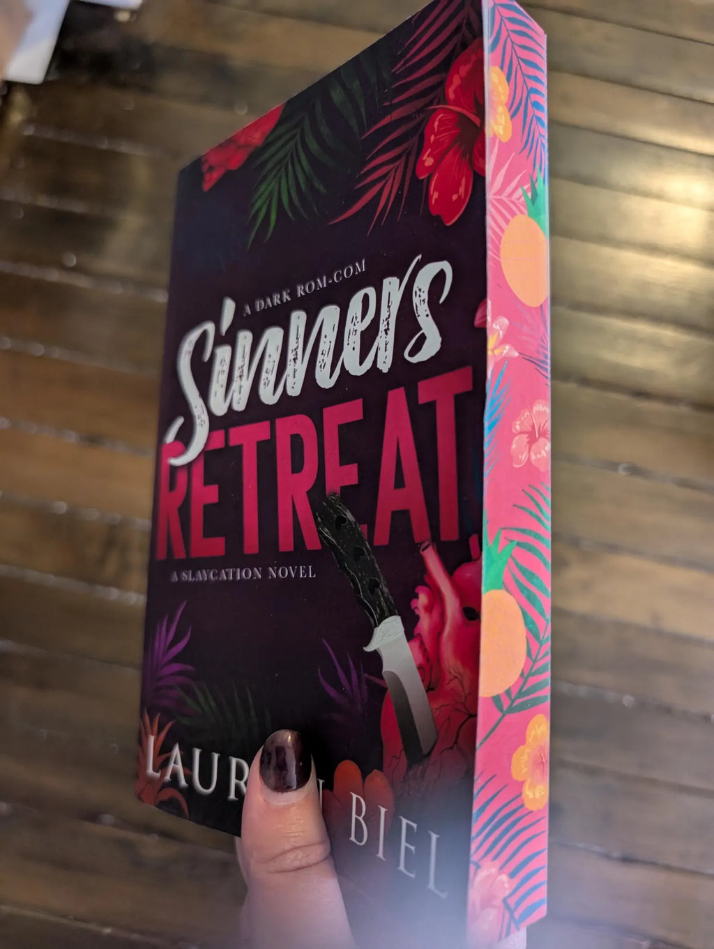 Sinners Retreat: A Dark Rom-Com: Book 1 of 4 *sprayed edges* *signed*